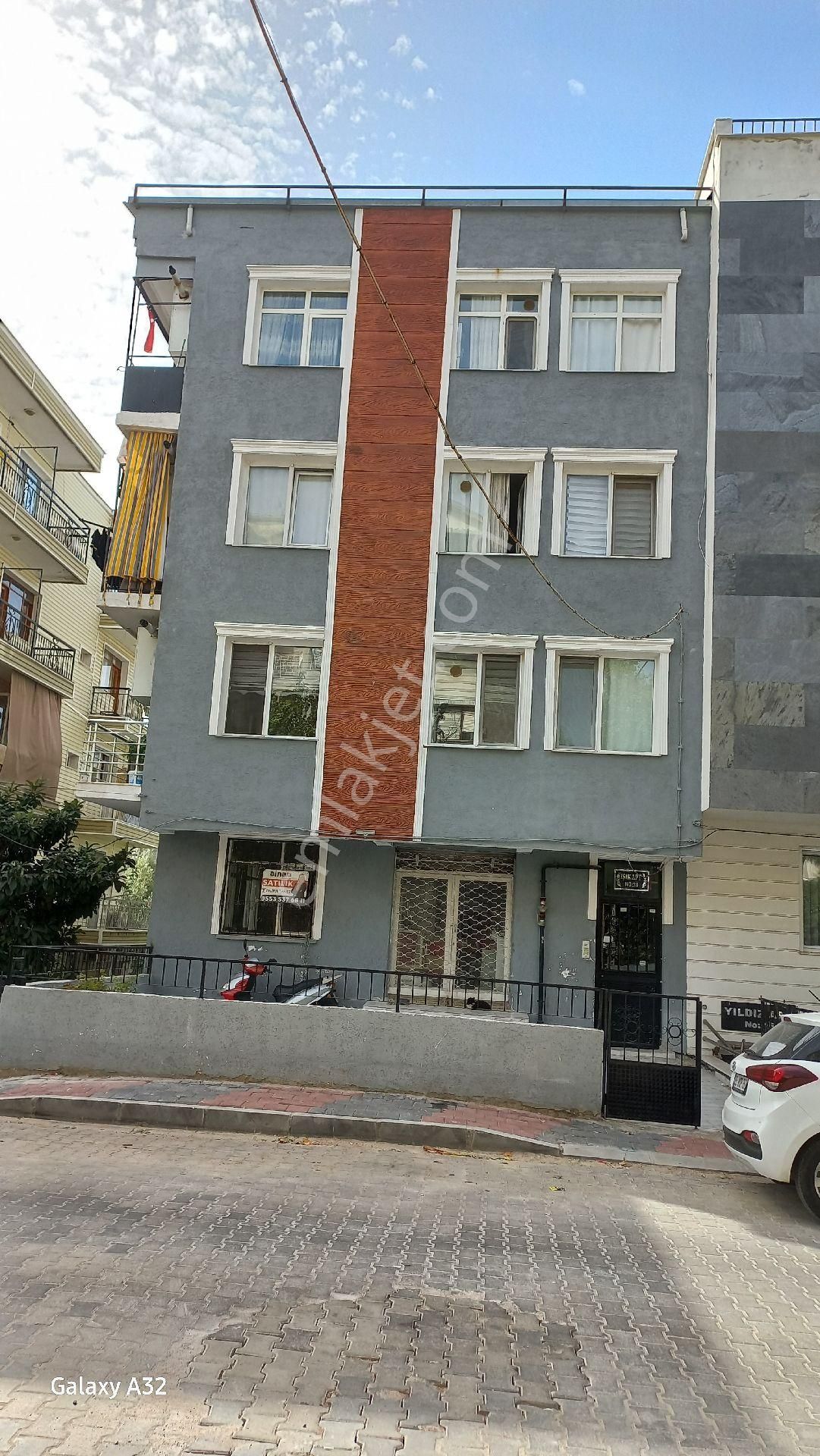 Buca Barış Satılık Daire Satılık daire Buca işçi evlerinde laleli camisinin yani 3 ka 2+1 85metre içi sıfır yapili güney ceph