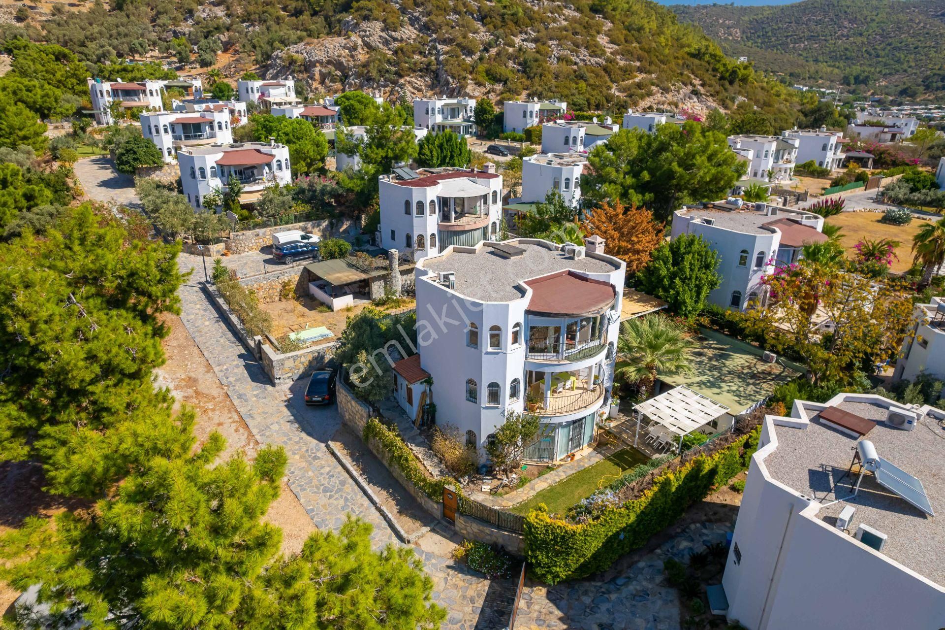 Bodrum Konacık Satılık Villa  Bodrum Konacık'ta Geniş Bahçeli Müstakil Villa