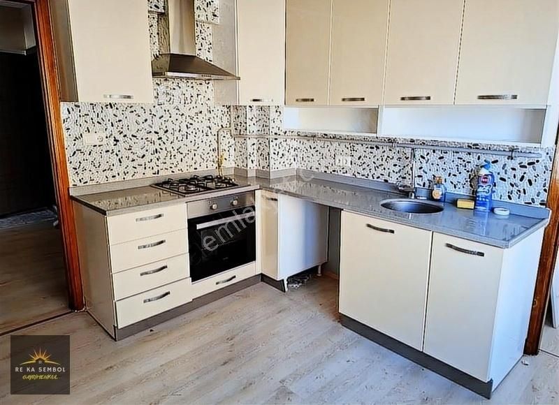 Adapazarı Papuççular Satılık Daire ADAPAZARI MERKEZDE SATILIK 2+1 DAİRE