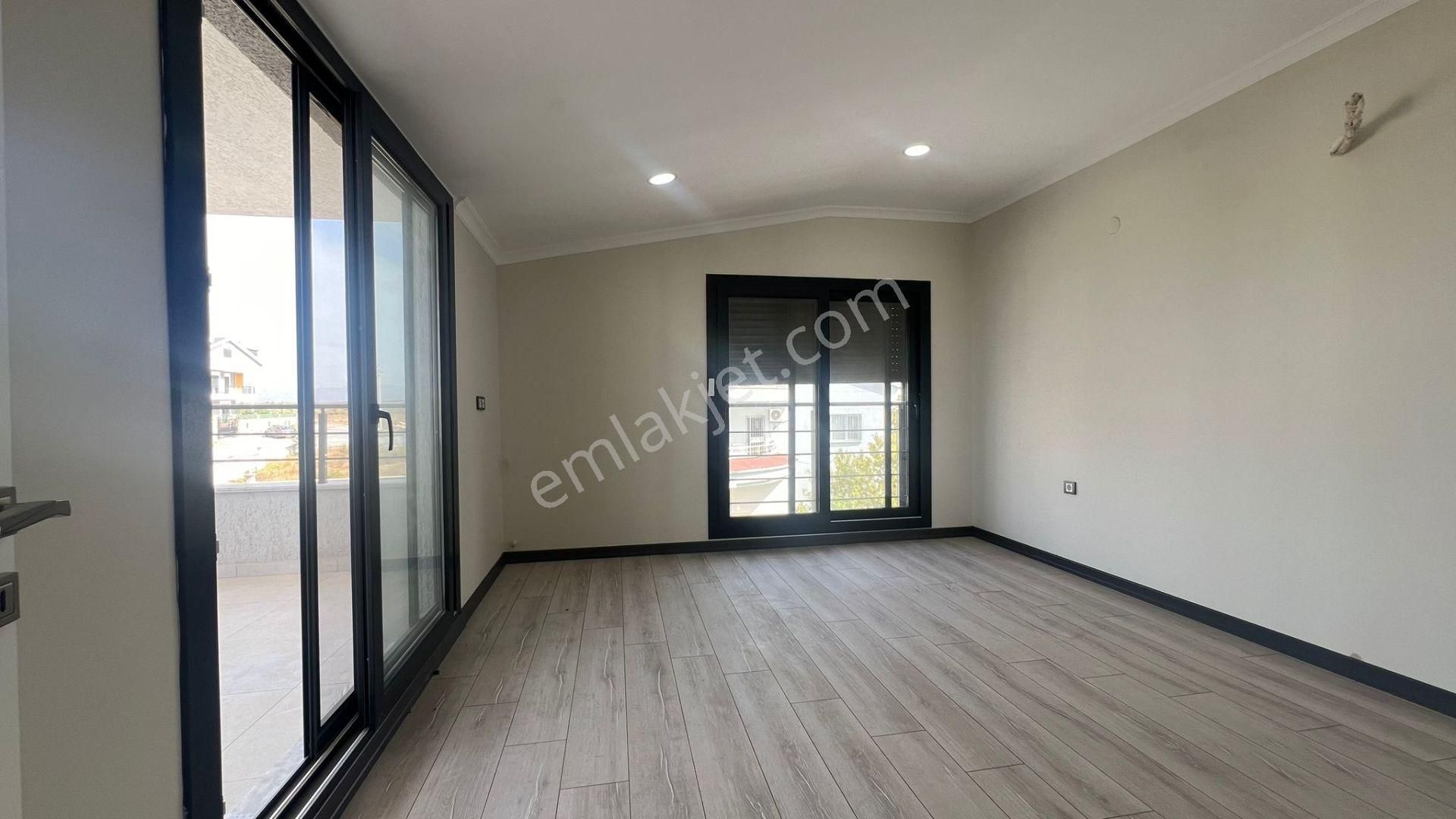 Aydın Didim Hisar Mahallesinde Ön Cephe Teraslı Sıfır 3+1 Villa - Görsel 16
