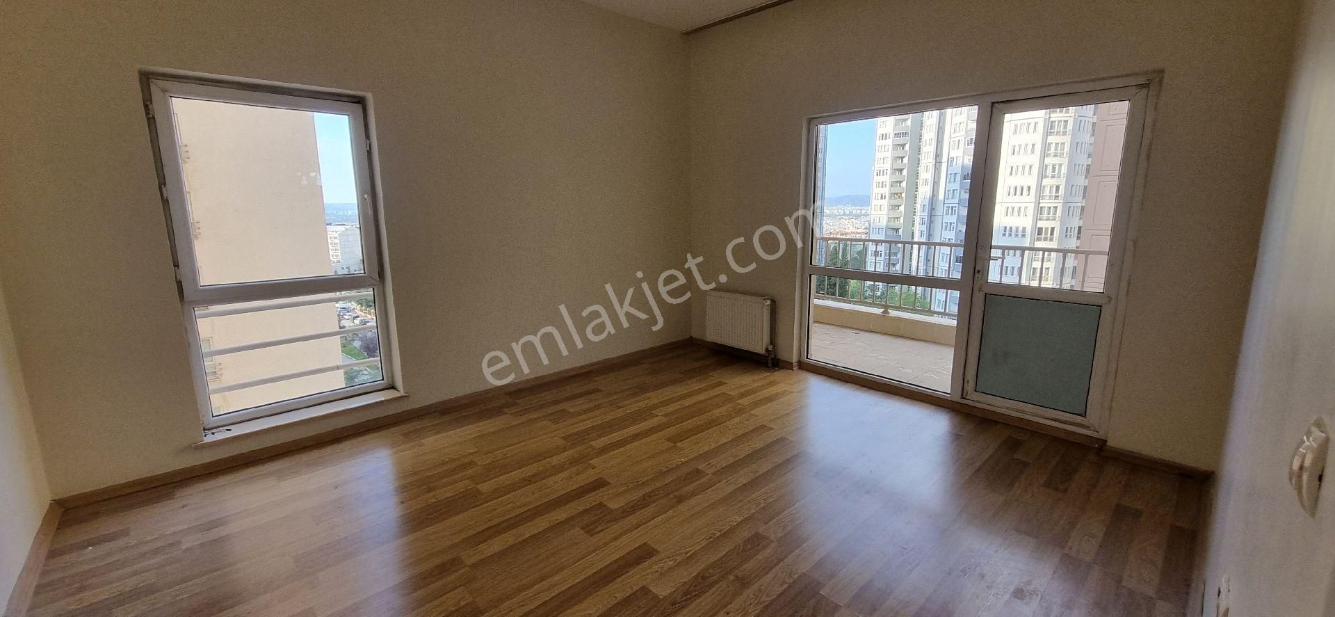 Bursa Merkezde 3+1 Kiralık Daire - Görsel 17