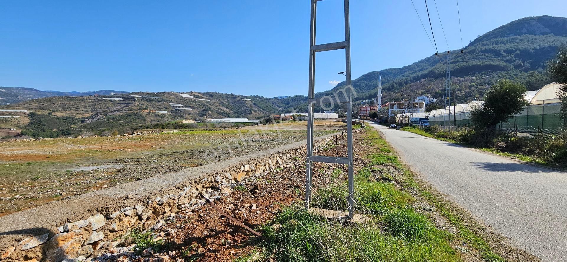 Eren Emlak'tan Alanya Yeni Köyde Deniz Manzaralı Satılık Tarla Araç Takası Olur - Görsel 23