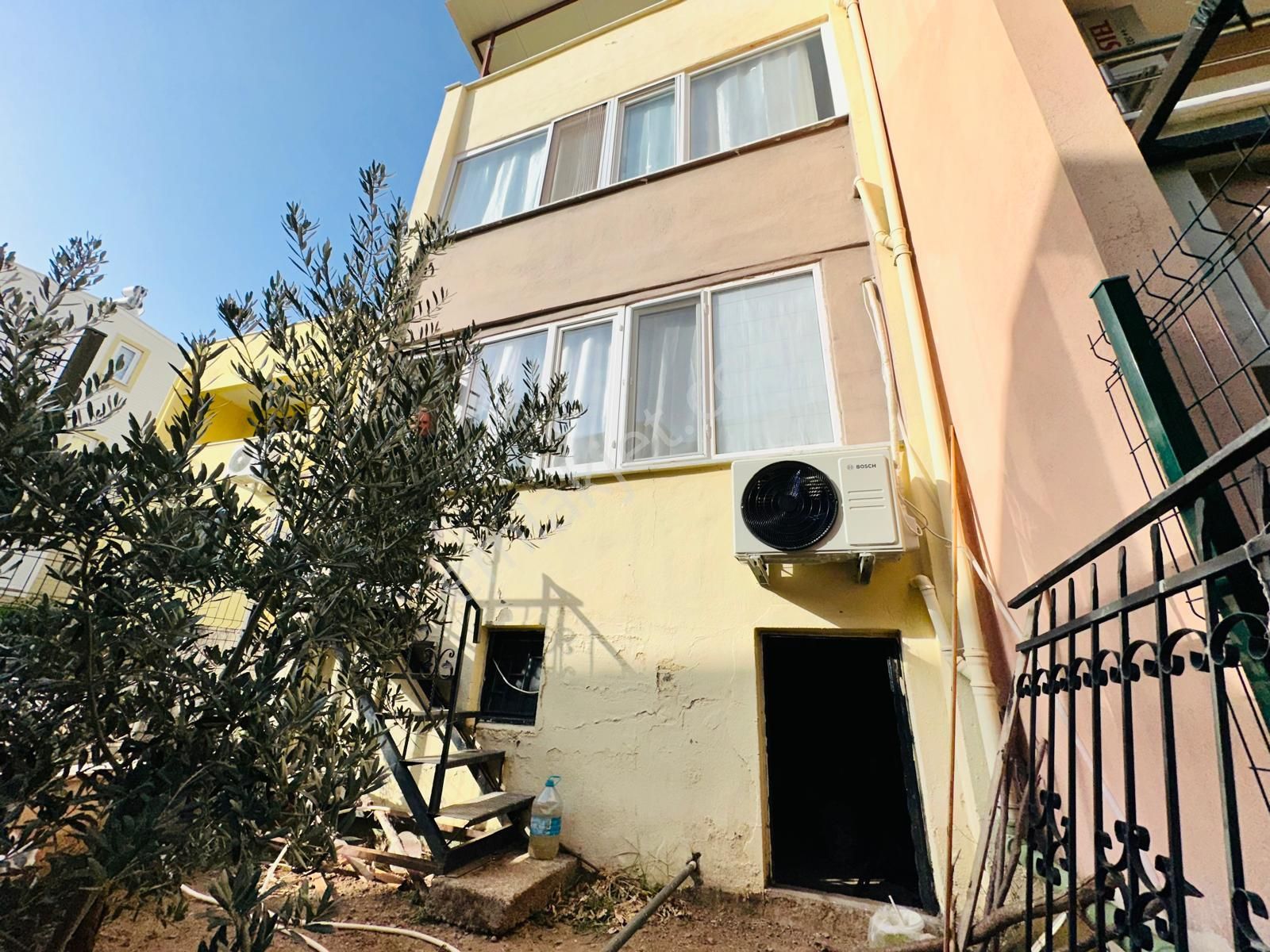 Ak&er Emlak'tan Güre'de 3+1satılık Triblex Müsatkil - Görsel 17