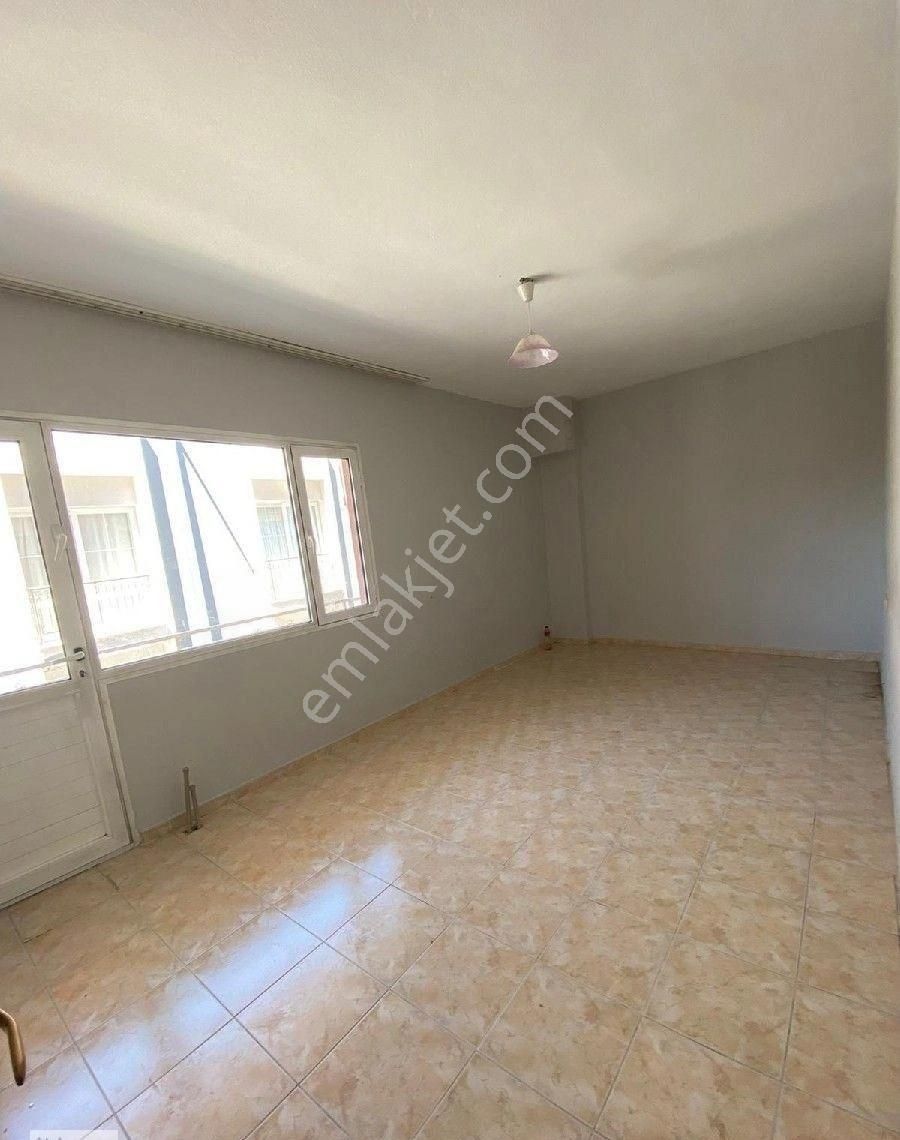 Bornova Karacaoğlan Kiralık Daire Kün Emlakdan 2+1,90m2,doğalgazlı,zemin Daire