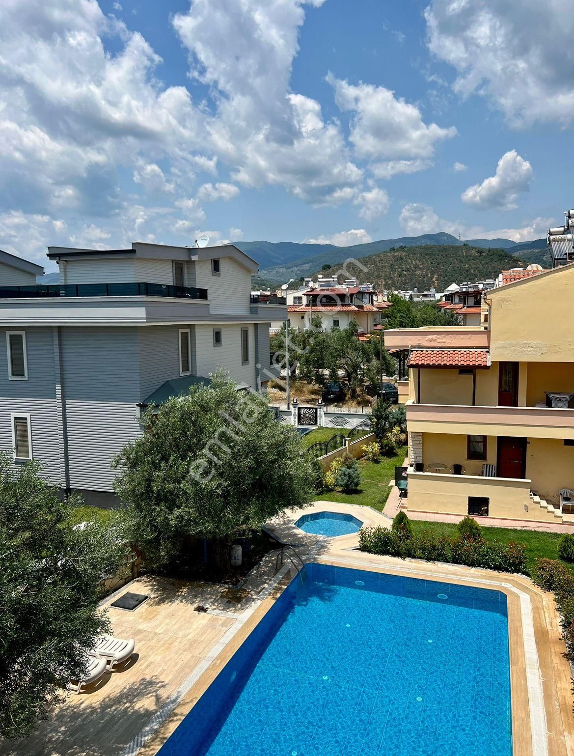 Edremit Tahtakuşlar Kiralık Villa Buse Emlak'tan kiralık villa