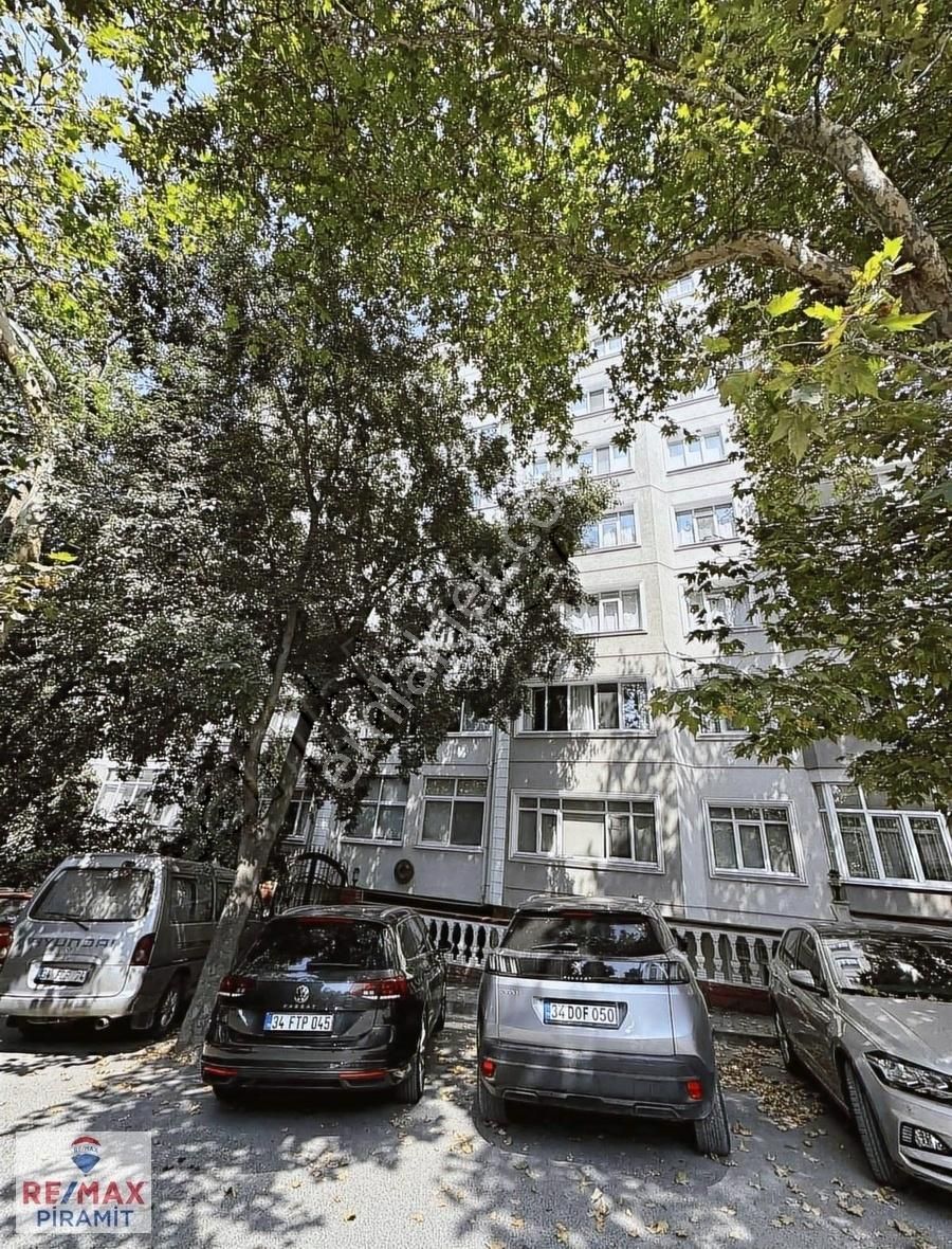 Üsküdar Altunizade Kiralık Daire GÖKDENİZ SİTESİNDE ÖN BLOK FIRSAT KİRALIK