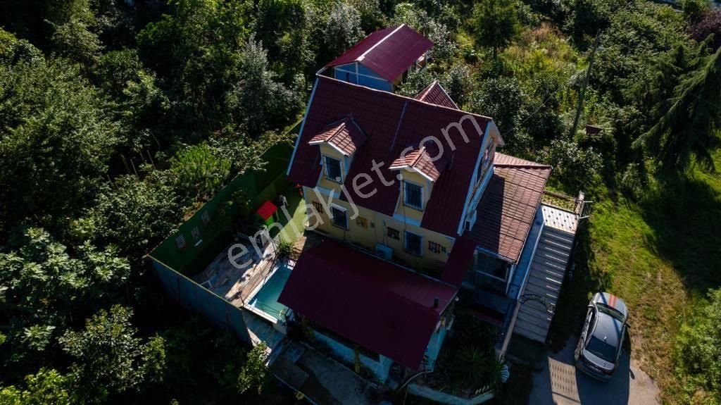 Ortahisar Pelitli Kiralık Villa ÖZTÜRK GAYRİMENKUL ARACILIĞI İLE MÜSTAKİL HAVUZLU MERKEZDE KİRALIK VİLLA