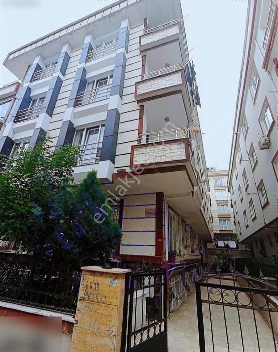 Küçükçekmece Kanarya Satılık Daire KANARYA MARMARA'YA YAKIN TADİLATLI 2+1 SATILIK DAİRE