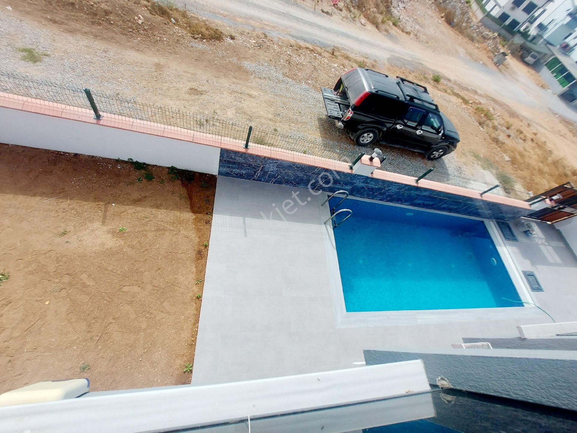 Hisar Mahallesinin En Geniş 4+1 Havuzlu Akıllı Villası - Görsel 35