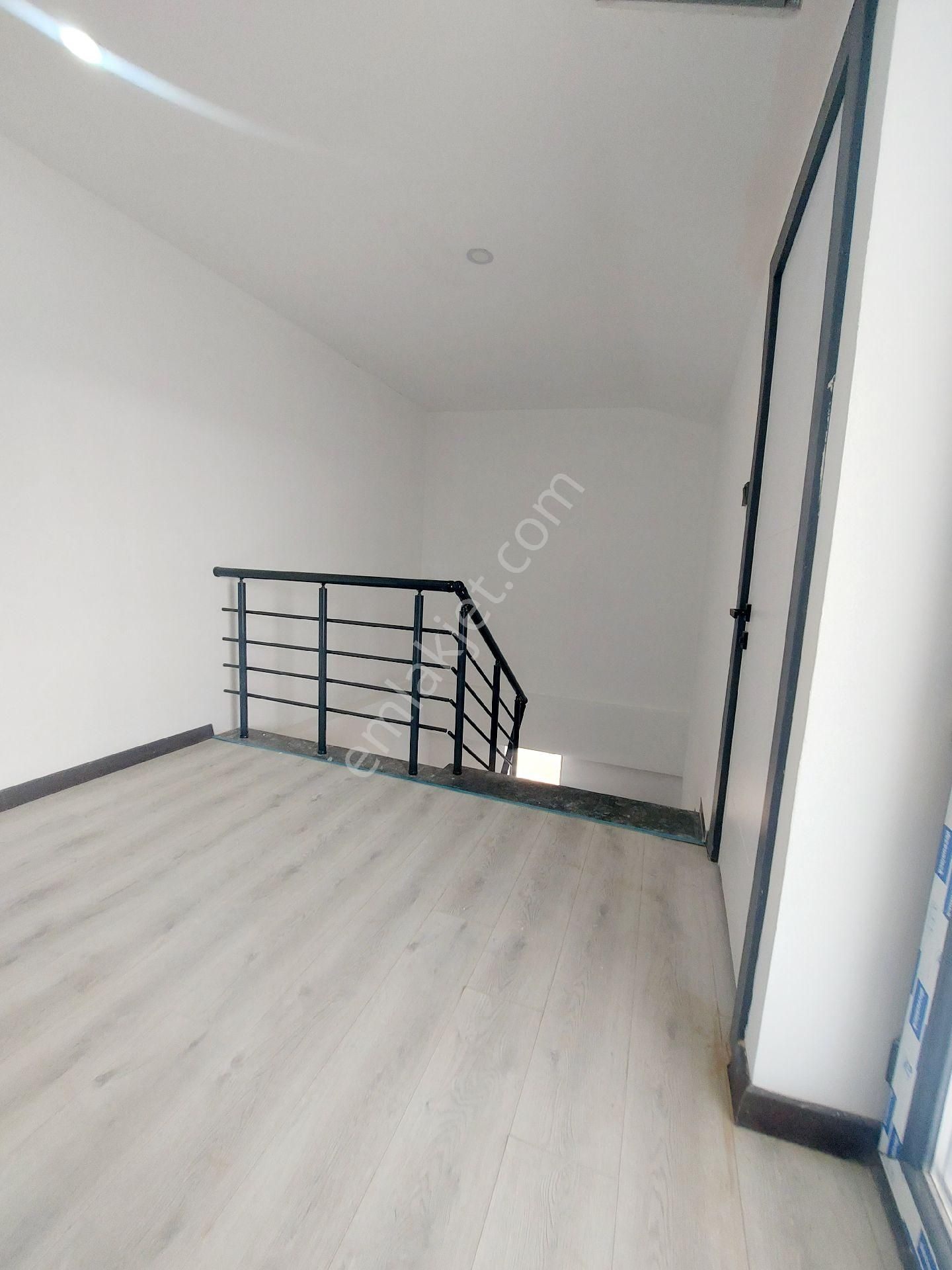 Hisar Mahallesinin En Geniş 4+1 Havuzlu Akıllı Villası - Görsel 31