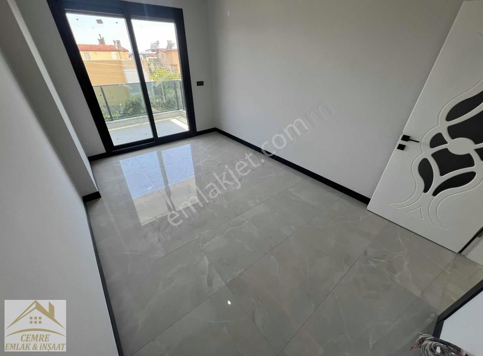 Cemre Emlaktan Satılık Deniz Ve Kazdağları Manzaralı Villa - Görsel 18