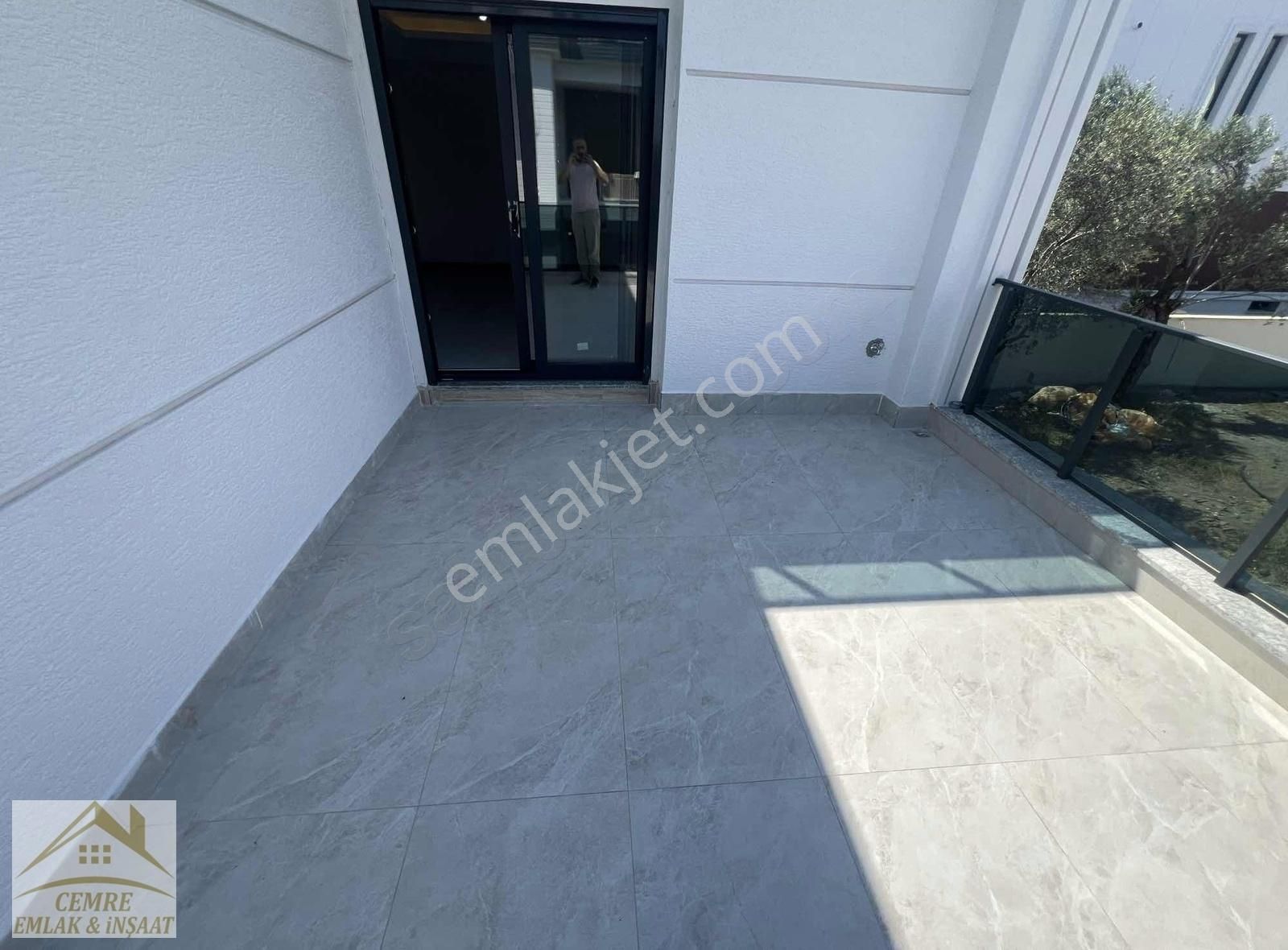 Cemre Emlaktan Satılık Deniz Ve Kazdağları Manzaralı Villa - Görsel 12