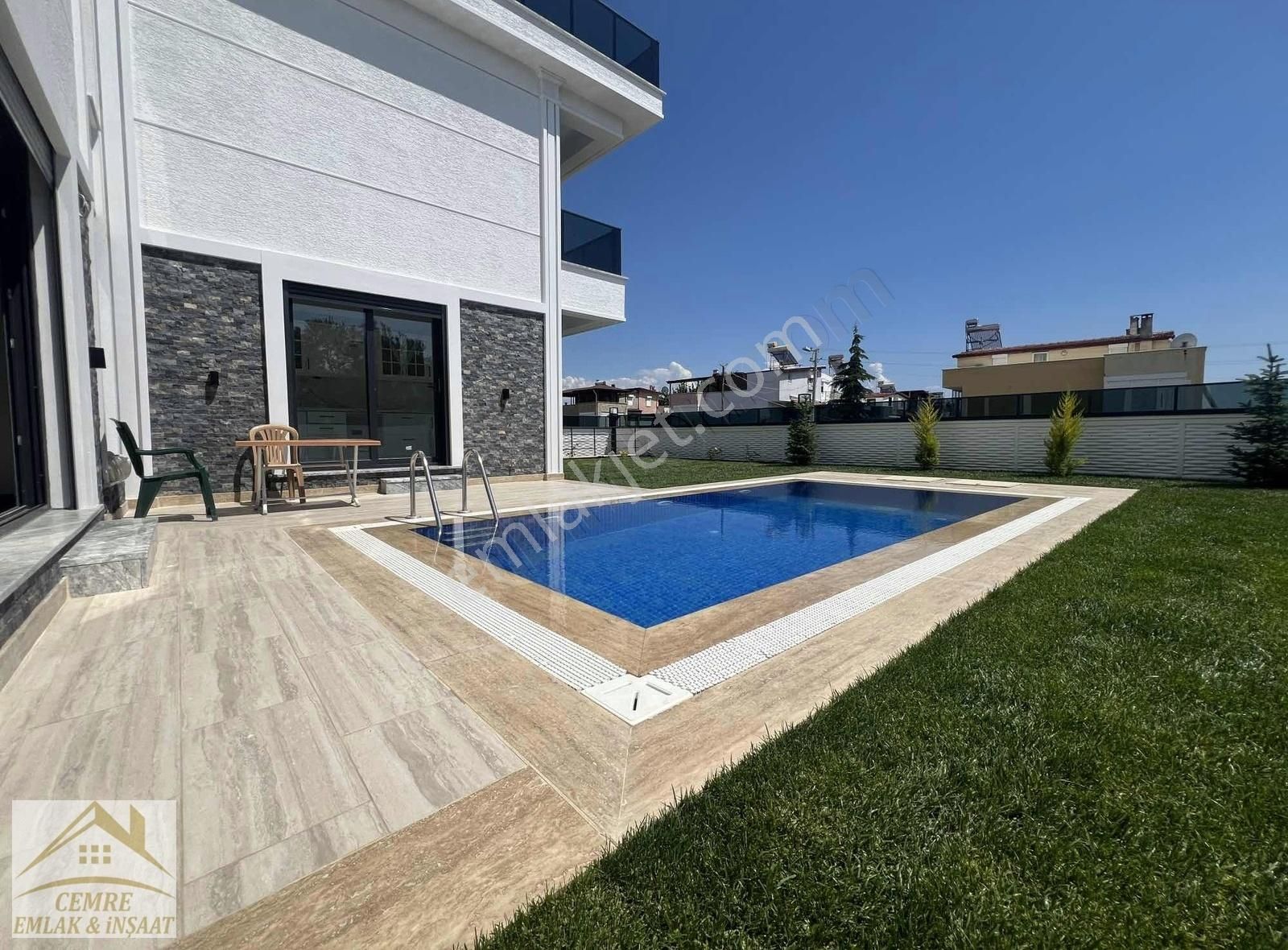 Cemre Emlaktan Satılık Deniz Ve Kazdağları Manzaralı Villa - Görsel 3