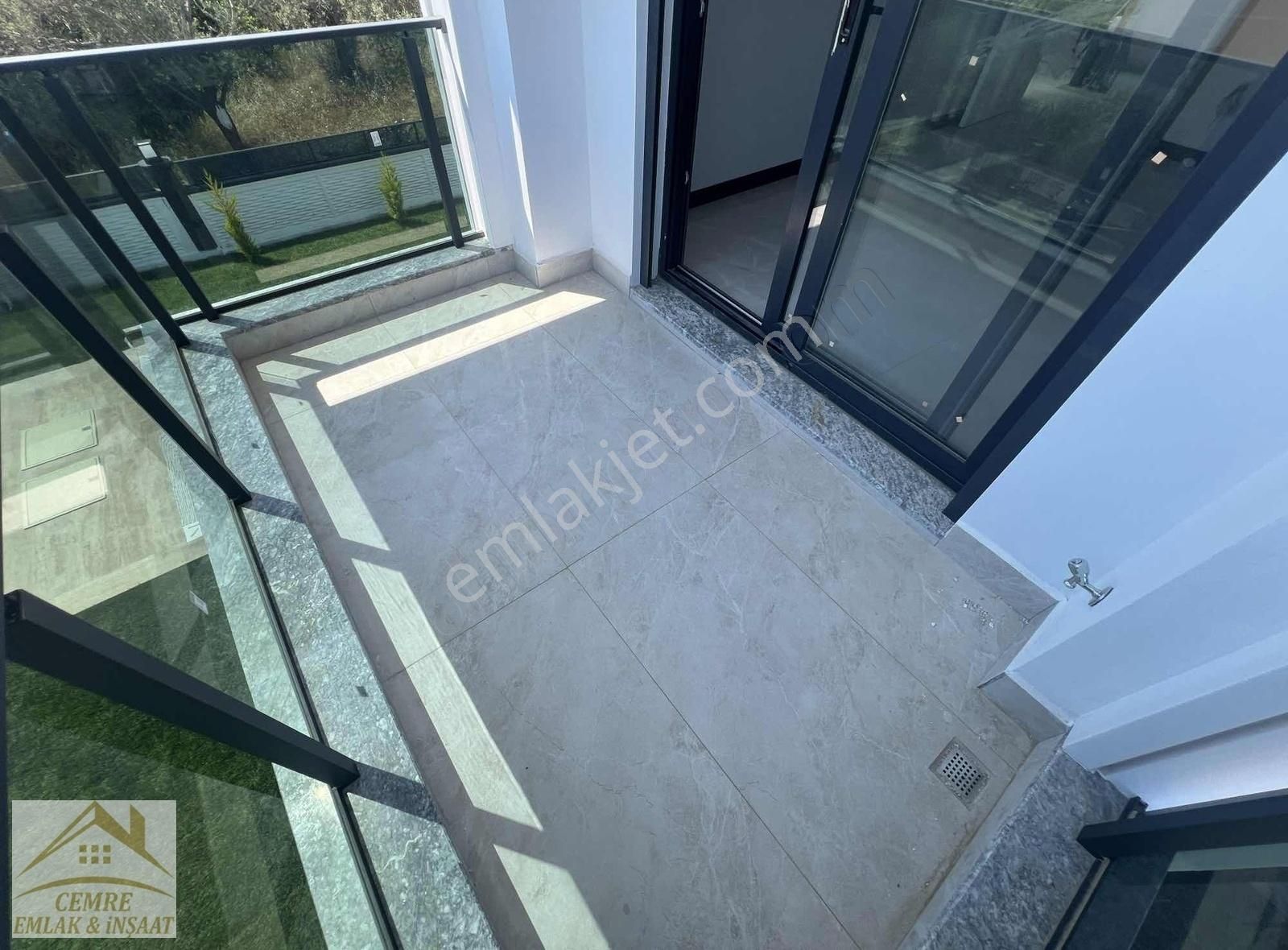 Cemre Emlaktan Satılık Deniz Ve Kazdağları Manzaralı Villa - Görsel 13