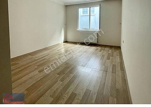 Küçükçekmece İstasyon Kiralık Daire KALP HASTANESİNE 100m MARMARAYA 1 KM 5 YILLIK 2/KAT 2+1 KİRALIK