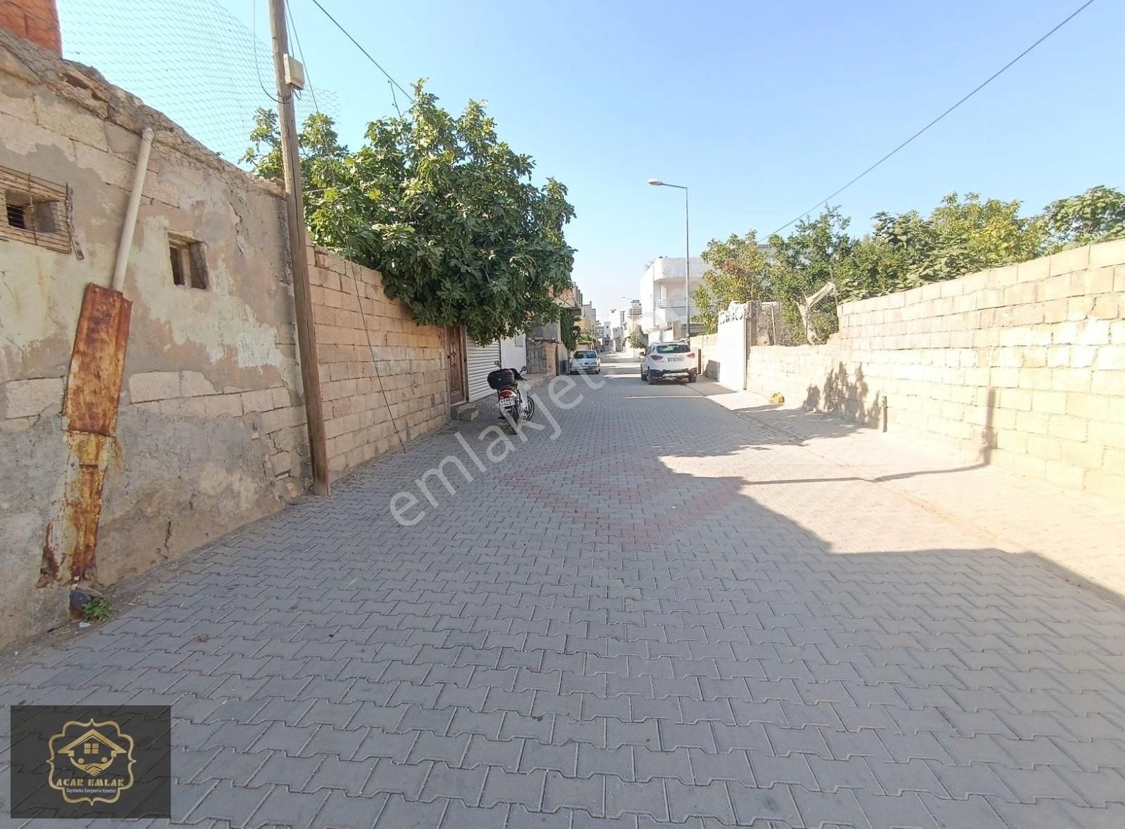 Acar Emlaktan Acil Satılık Barış Mahallesi 300 M2 Müstakil Ev