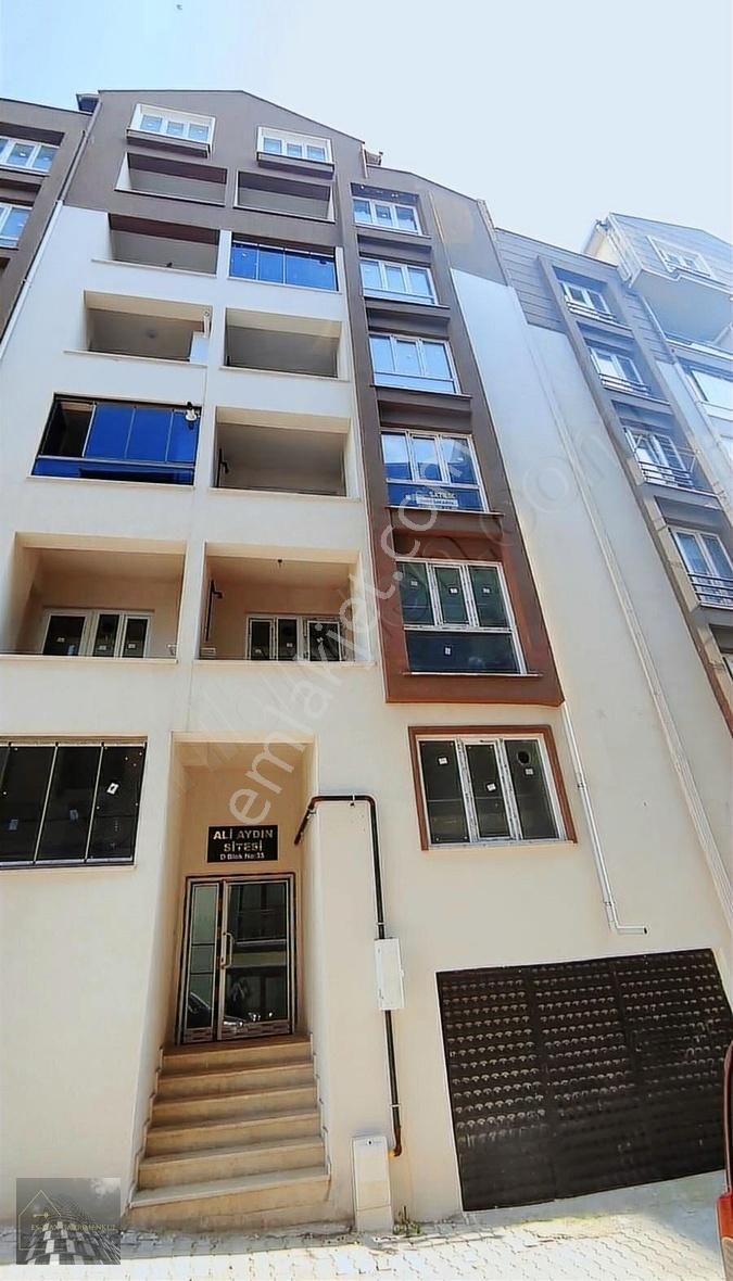 Gemlik Hisar Satılık Daire GEMLİK HİSAR MAHALLESİ 3.KAT 2+1 SIFIR SATILIK DAİRE