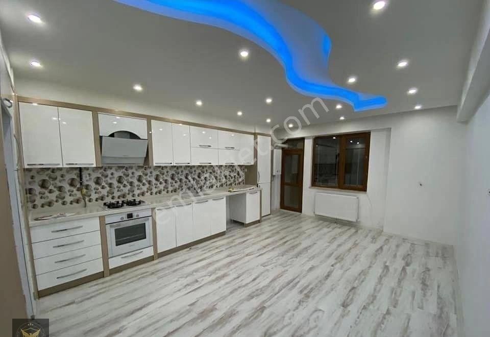 Beylikdüzü Cumhuriyet Satılık Daire ŞAHİN İNŞAAT'TAN AYRI MUTFAKLI GENİŞ M2 Lİ 1+1 SATILIK DAİRE