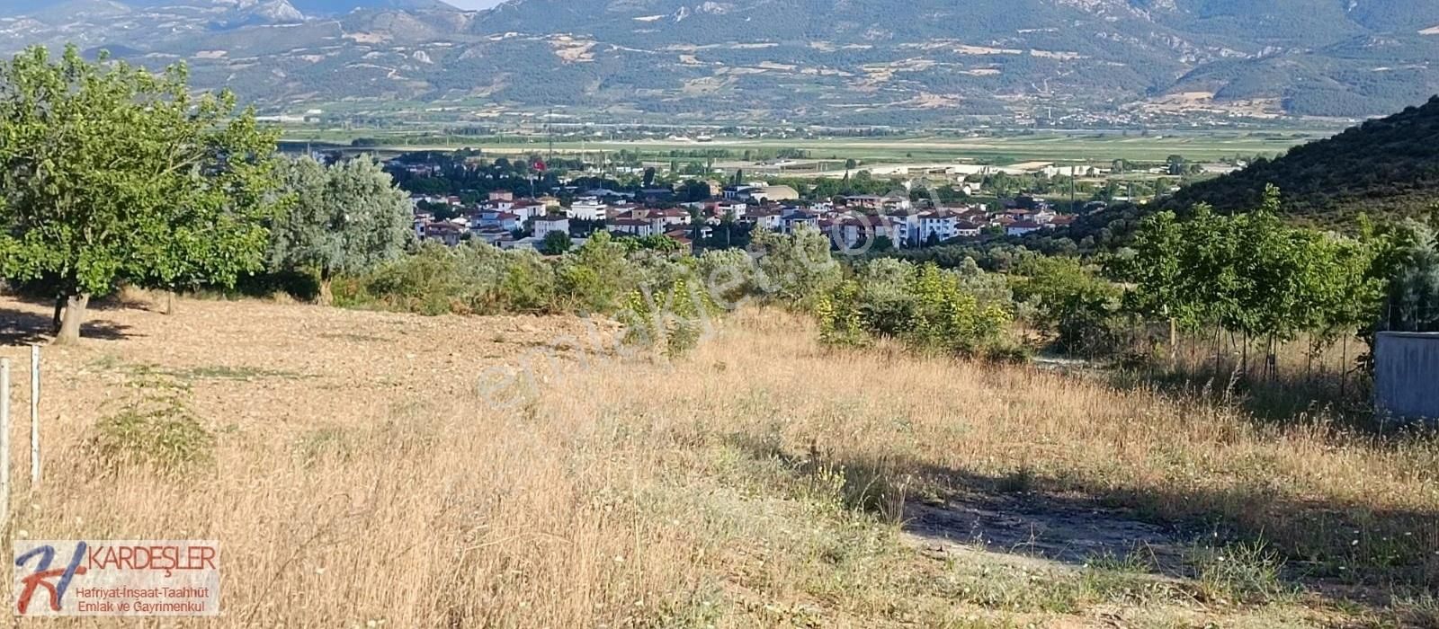 Pamukova Cumhuriyet Satılık Konut İmarlı PAMUKOVA CUMHURİYET MAH. 400 M2 MANZARALI KÖŞE ARSA