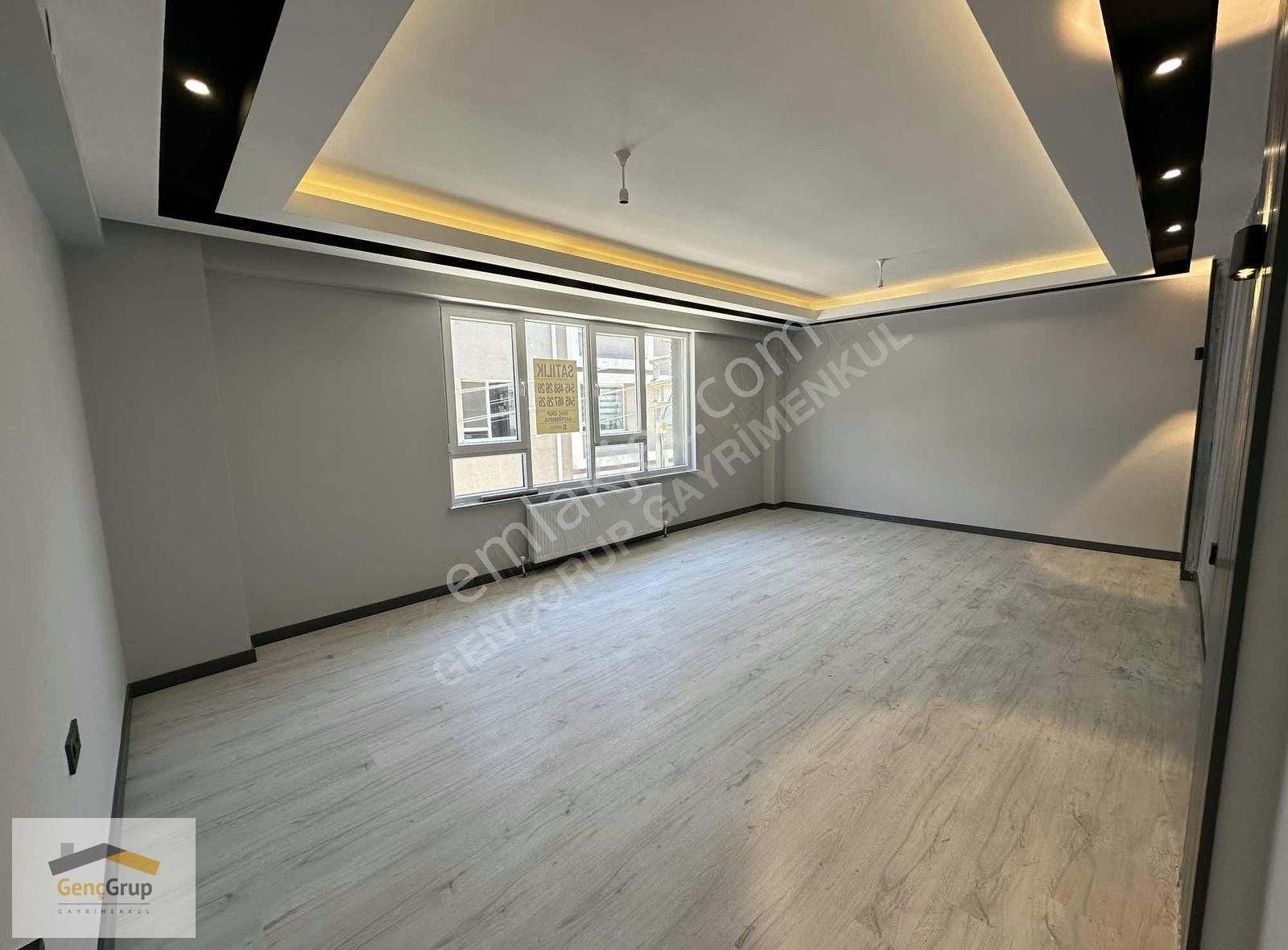 *genç Grup* Gündüz Ökçün Yakını Giyinme Ve Ebeveyn Banyo'lu 3+1.