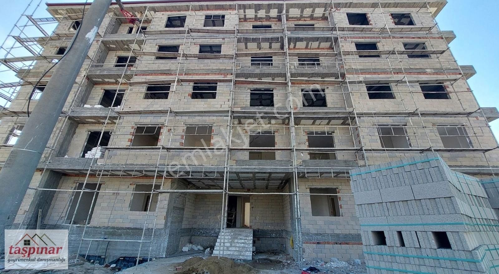 Aksaray Merkez Hacılar Harmanı Satılık Daire Atatürk Lisesi Arkası Loft Sitesi Yanında Satılık 1+1 Ara Kat Da