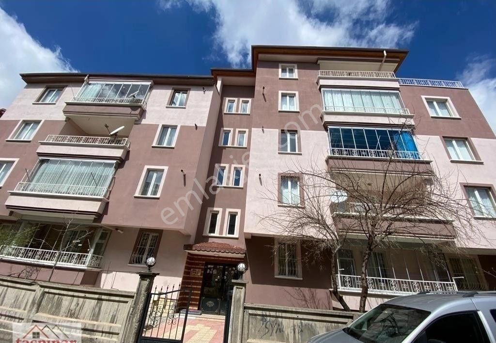 Aksaray Merkez Taşpazar Kiralık Daire TAŞPINAR GAYRİMENKULDEN KİRALIK 5+1 DUBLEX DAİRE