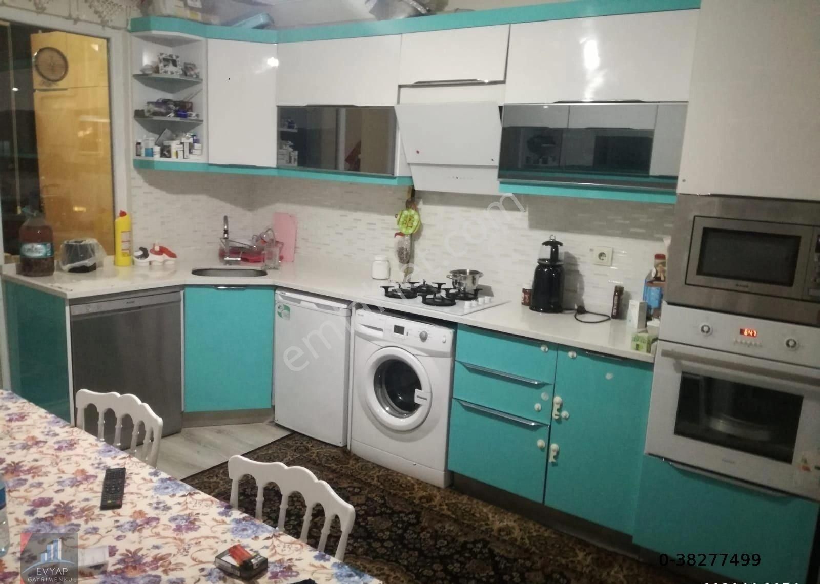 Çorlu Rumeli Satılık Daire RUMELİ MAHALLESİ CADDE ÜZERİ SATILIK ARA KAT 3+1 DAİRE