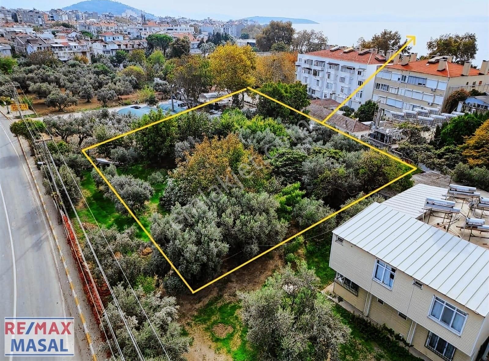 Erdek Halitpaşa Satılık Turizm İmarlı Balıkesir Erdek'de Denize 70 mt İmarlı Satılık 920 m² Arsa