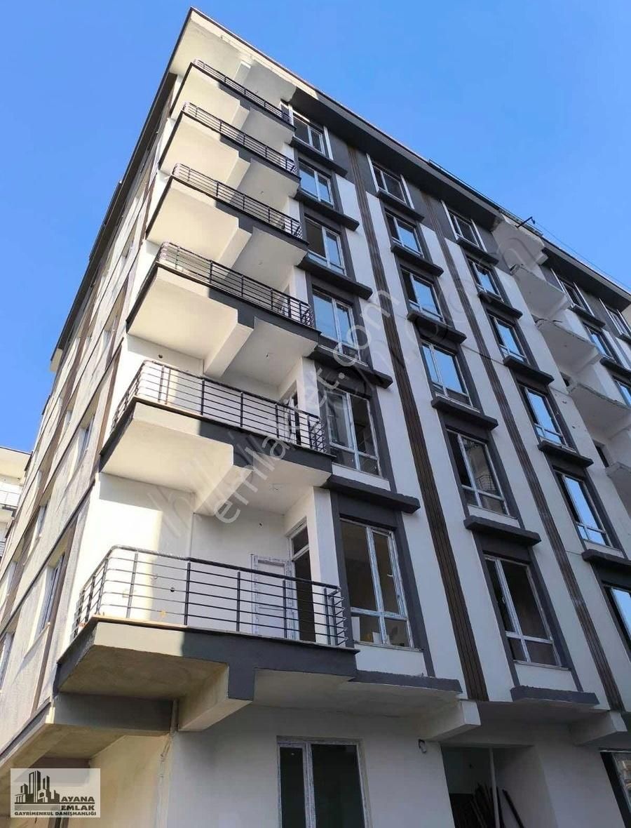 Siirt Merkez Yeni Satılık Daire ÇÖZÜM EMLAKTAN SATILIK 2+1 DAİRE