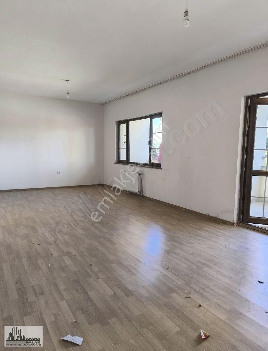 Siirt Merkez Veysel Karani Kiralık Daire ÇÖZÜM EMLAKTAN TOKİ'DE KİRALIK 3++1 DAİRE