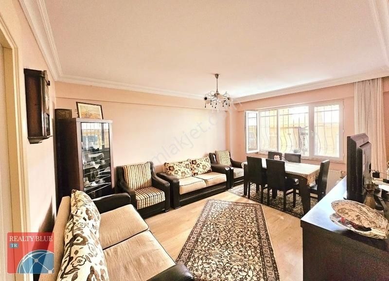 Çekmeköy Mimar Sinan Kiralık Daire ÇEKMEKÖY'DE 2+1 YÜKSEK GİRİŞ BALKONLU ASANSÖRLÜ GENİŞ DAİRE...