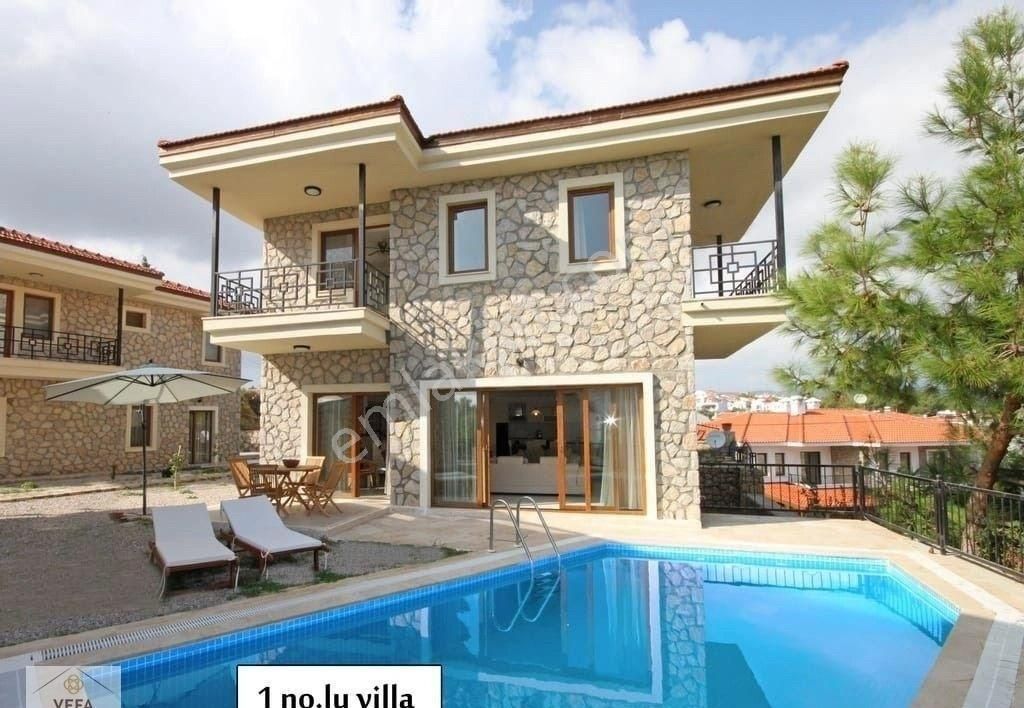 Datça İskele Kiralık Villa Vefa'dan Datça Merkez'de Kiralik Dubleks Mustakil Havuzlu Villa