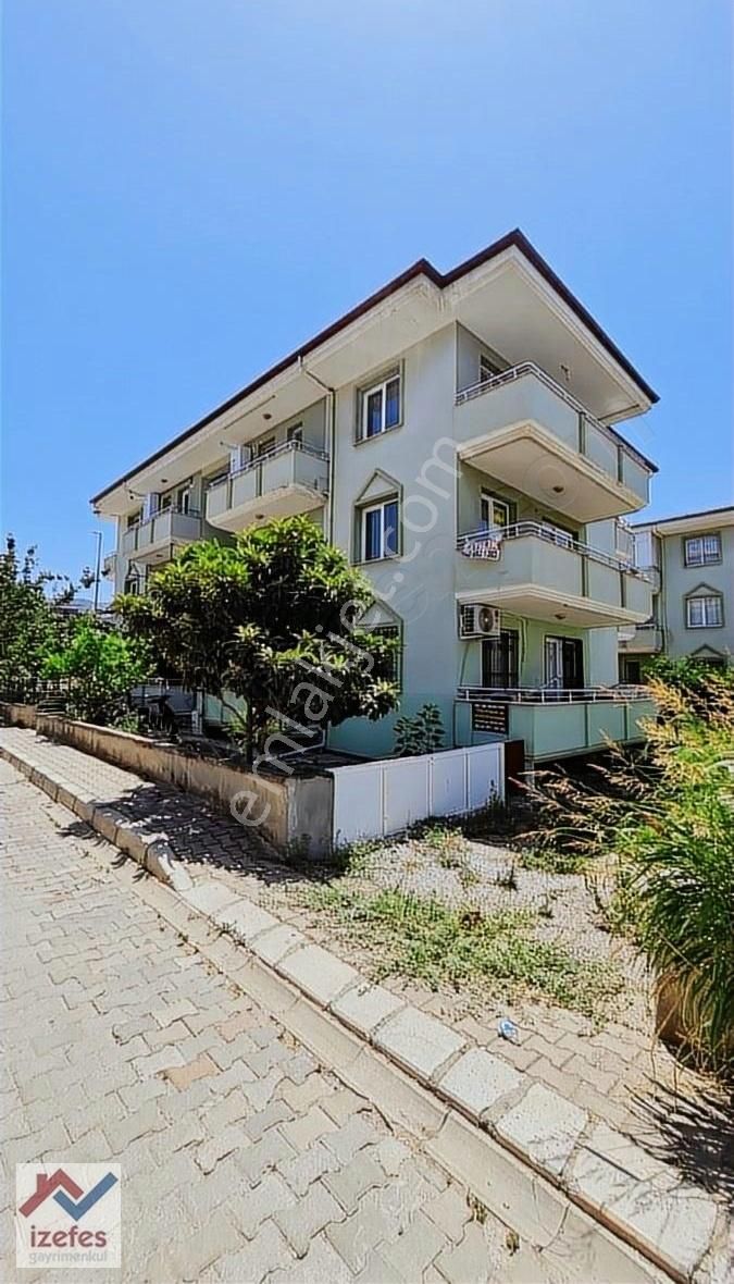 Selçuk Cumhuriyet Satılık Daire ACİL SATILIK 2+1 DOĞALGAZLI DAİRE