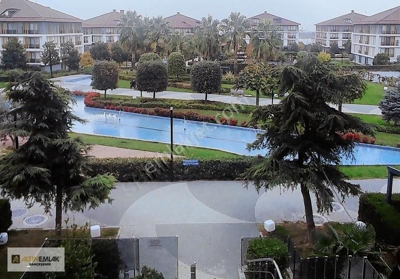 Avcılar Cihangir Satılık Daire Avcılar Park Evleri 4,5+1 Bahçe Katı Temiz Daire