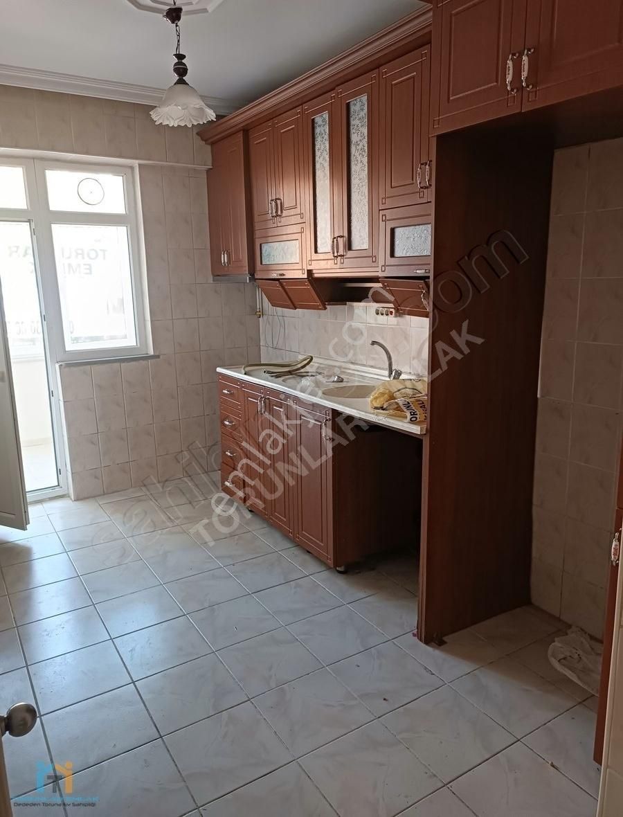 Bağcılar Demirkapı Kiralık Daire TORUNLAR EMLAKTAN KİRALIK 2+1 Boş 1.KAT DAİRE DEMİRKAPI MH.