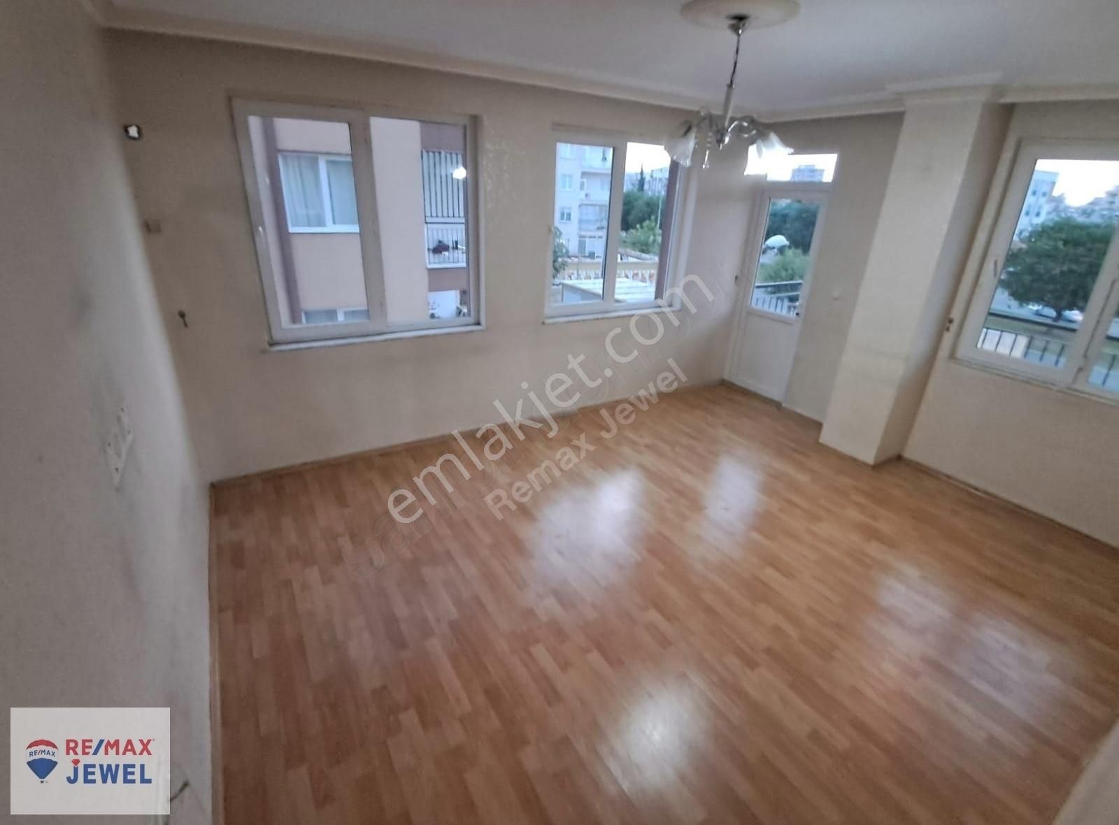 Kepez Güneş Kiralık Daire GÜNEŞ MAHALLESİNDE ANA CADDE ÜZERİ 2+1 90 M2 DAİRE