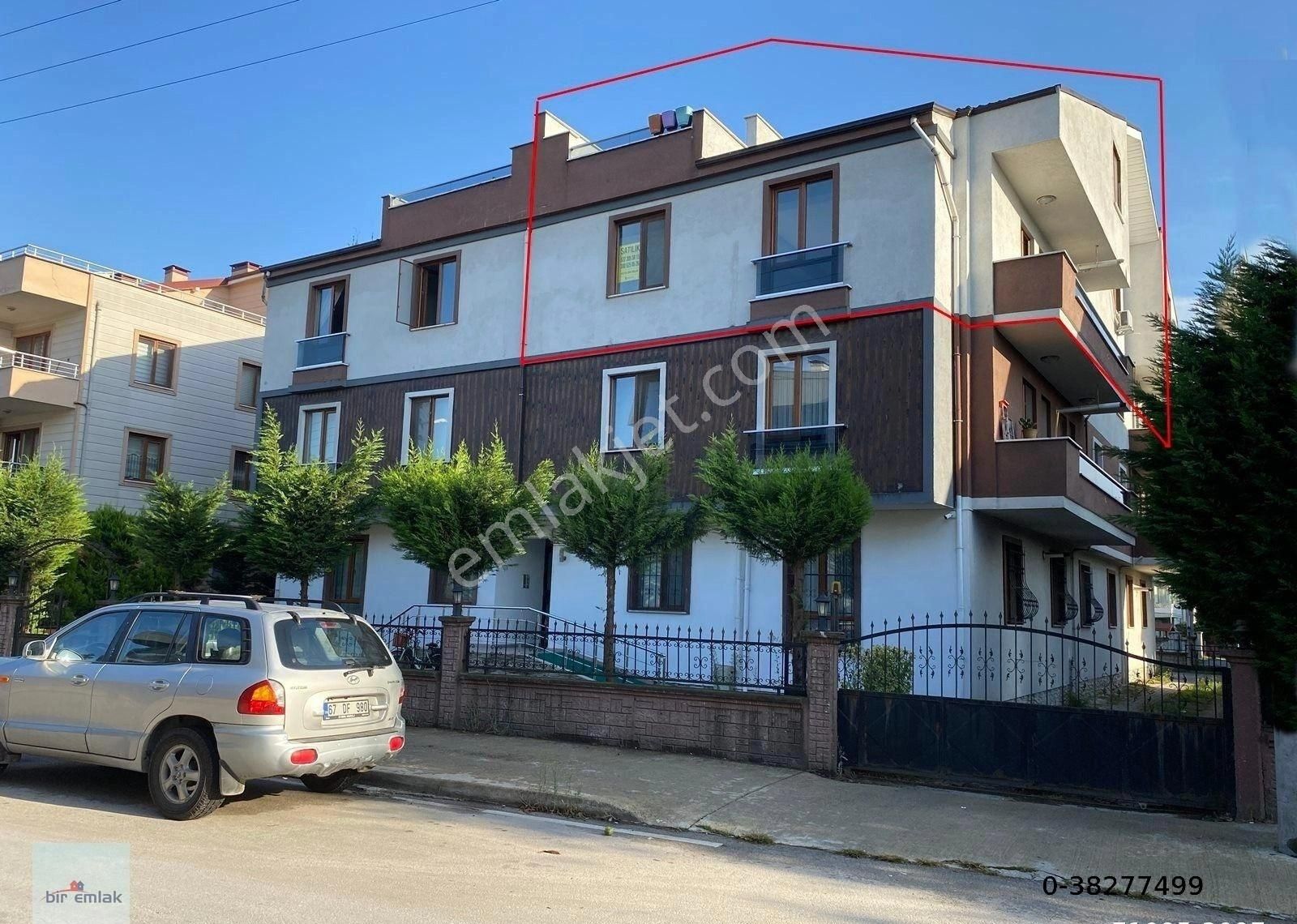 Düzce Merkez Kiremitocağı Satılık Daire KİREMİT OCAĞI MAHALLESİ'NDE CADDE CEPHELİ    3+1 180 M2 DUBLEKS DAİRE