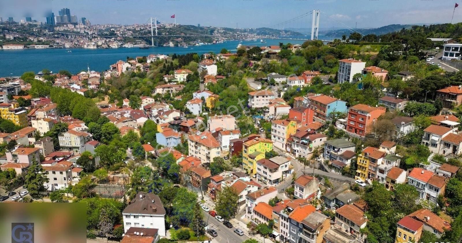 Üsküdar Kuzguncuk Satılık Müstakil Ev KUZGUNCUK DA DENİZE YÜRÜME MESAFESİNDE MÜSTAKİL BİNA