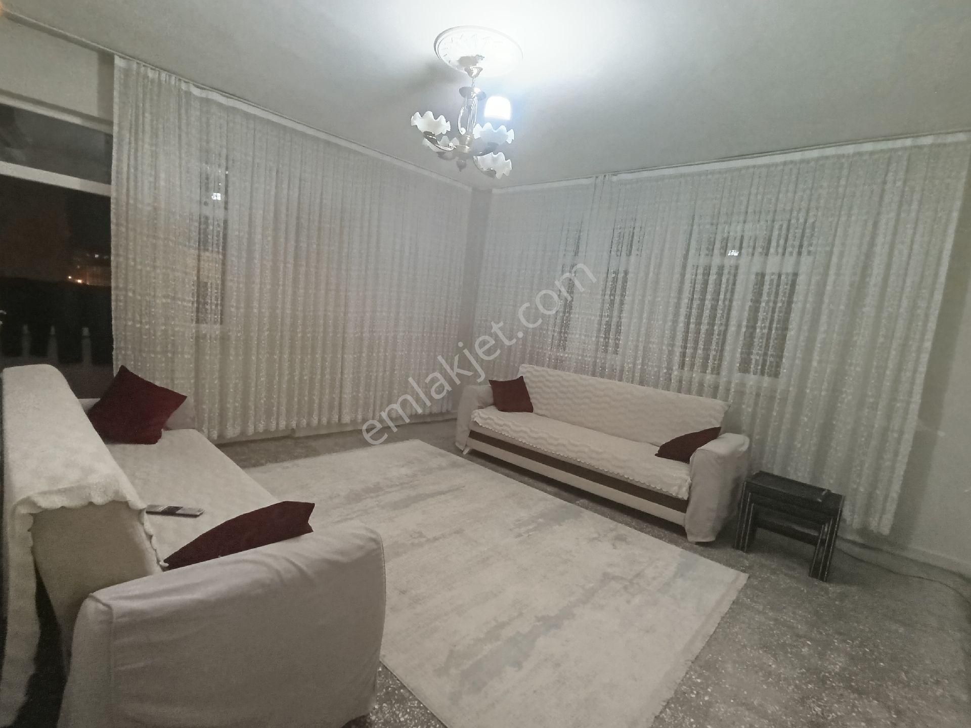 Bağlar Mevlana Halit Satılık Daire HATBOYU CADDESİNDE 2+1 SATILIK DAİRE 