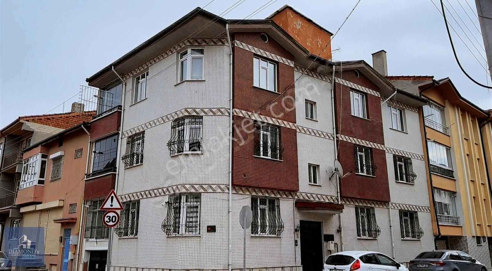 Odunpazarı Osmangazi Satılık Daire ESKİŞEHİR OSMANGAZİ MAHALLESİ'NDE SATILIK 3+1 DAİRE