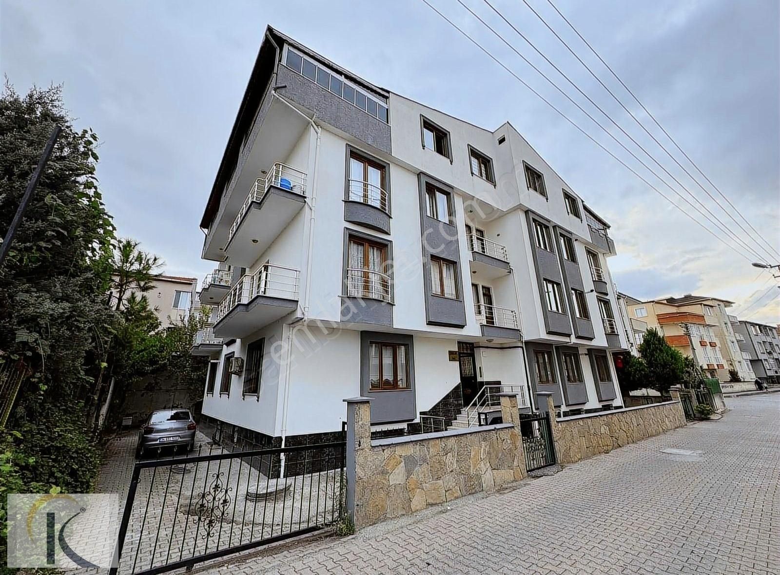 Darıca Kazım Karabekir Satılık Daire BİZİM TOPTAN MARKETİN YANI SATILIK 5+1 200M² BAHÇE DUBLEKSİ