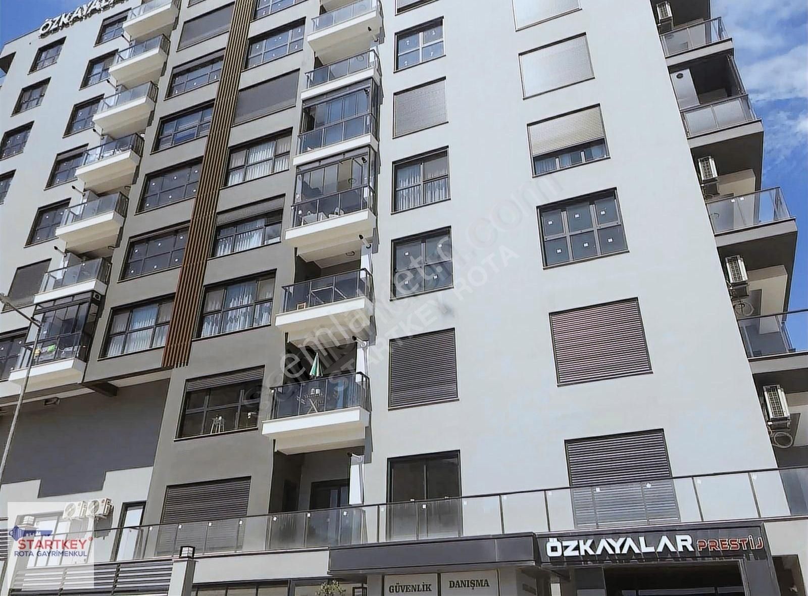 Menemen İstiklal Satılık Daire Ulukent İstiklal Mahallesi Satılık 2+1 Teraslı Daire