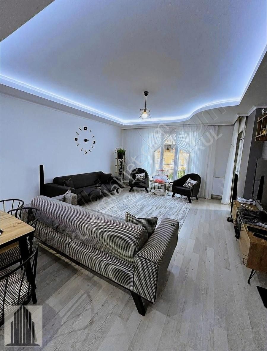 Atakum Esenevler Satılık Daire KUVVET'TEN TRAMVAYA 200 MT ARA KAT İSKANLI 130 M2 3+1 DAİRE !!!