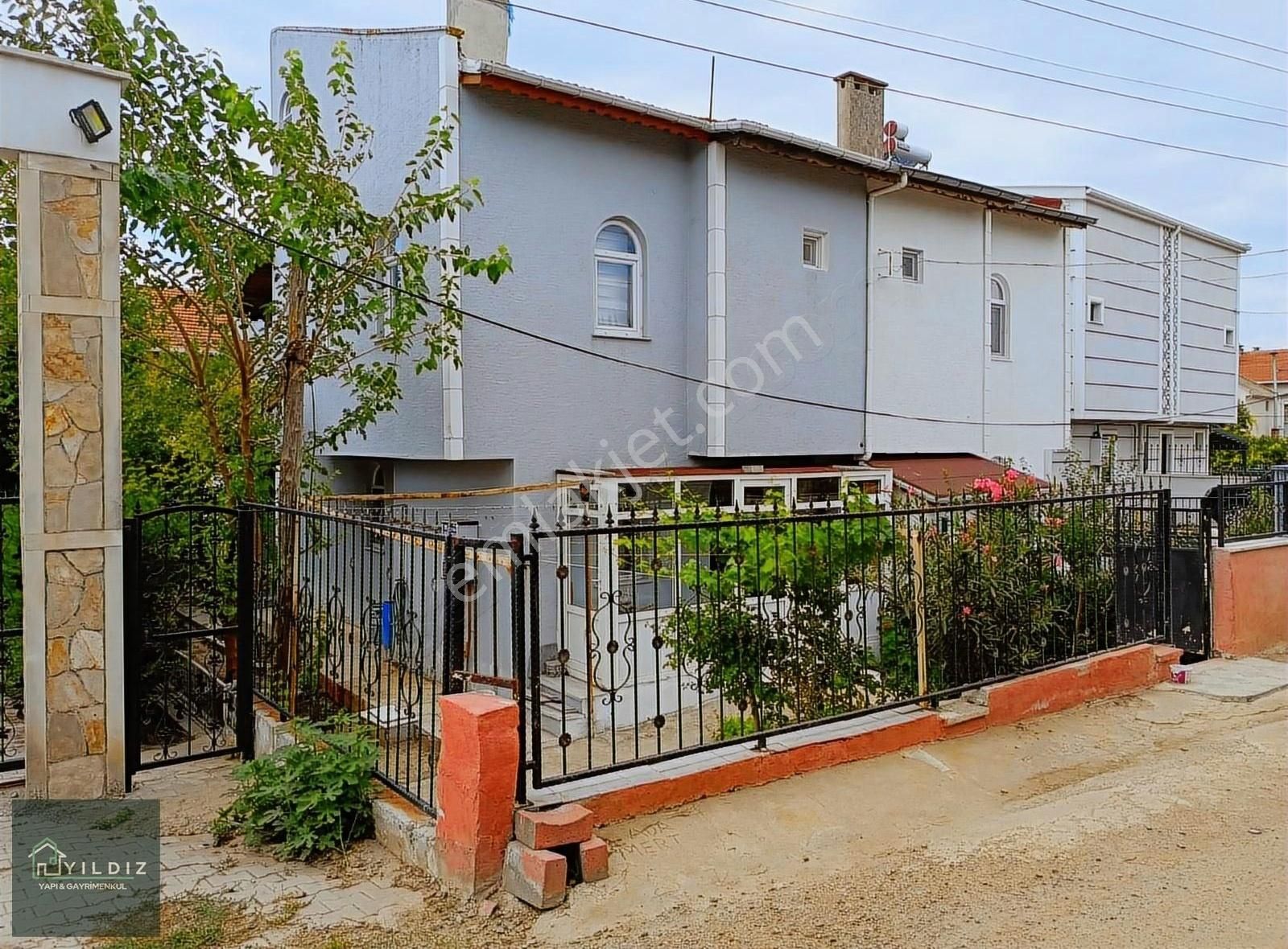 Marmaraereğlisi Yeniçiftlik Satılık Villa *YILDIZ* Sessiz Sakin Elit Mevkiide Denize 50mt Doğalgazli