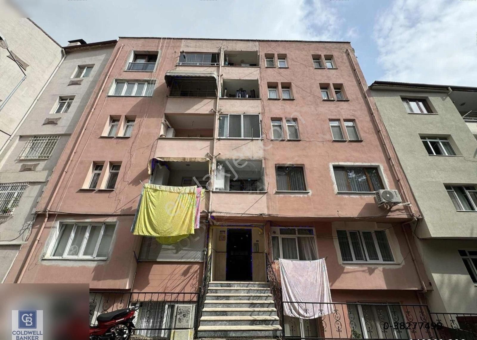 İzmit Veliahmet Satılık Daire İZMİT CUMHURİYET PARKINA 1 DK MESAFE SATILIK 2+1 110M² DAİRE