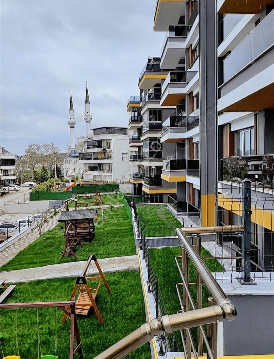 Başiskele Döngel Satılık Daire BEYTKUM GM SİTEDE BAHÇE DUBLEKSİ FOR SALE GARDEN DUPLEX