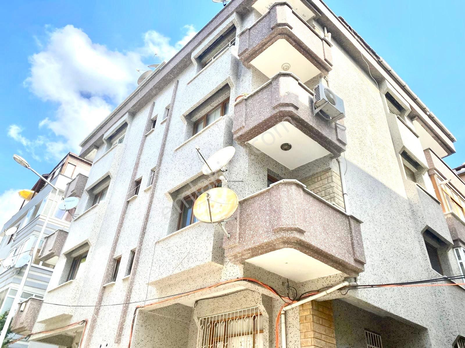 Avcılar Ambarlı Satılık Daire Cumhuriyet caddeinde 3+1 ara kat 170m2 acil satılık süper daire