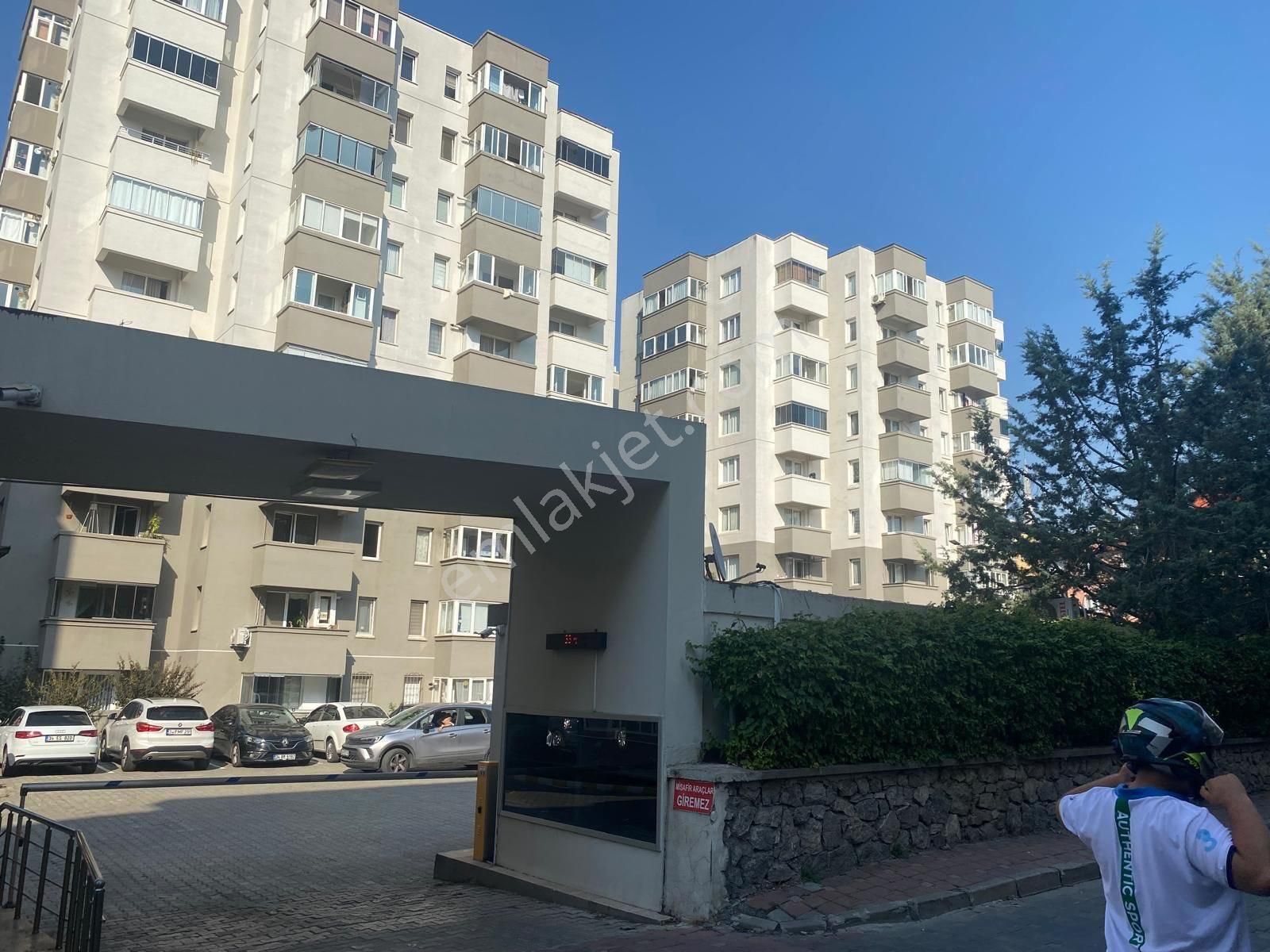 Çekmeköy Hamidiye Satılık Daire Çekmeköy Yıldızsaraylar Sitesi Satılık 3+1 Fırsat Daire