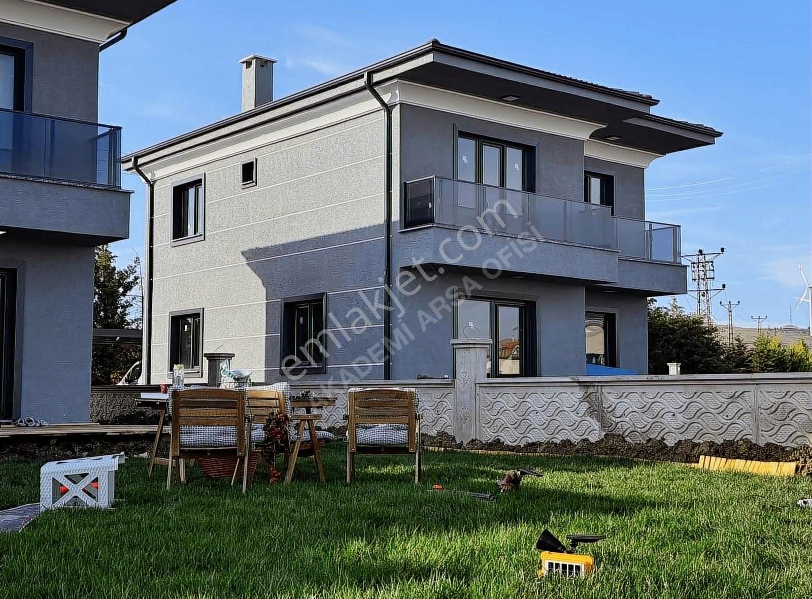 Silivri Çanta Balaban Kiralık Villa SİLİVRİ ÇANTAKÖY MERKEZDE YENİ YAPILMIŞ KİRALIK VİLLA