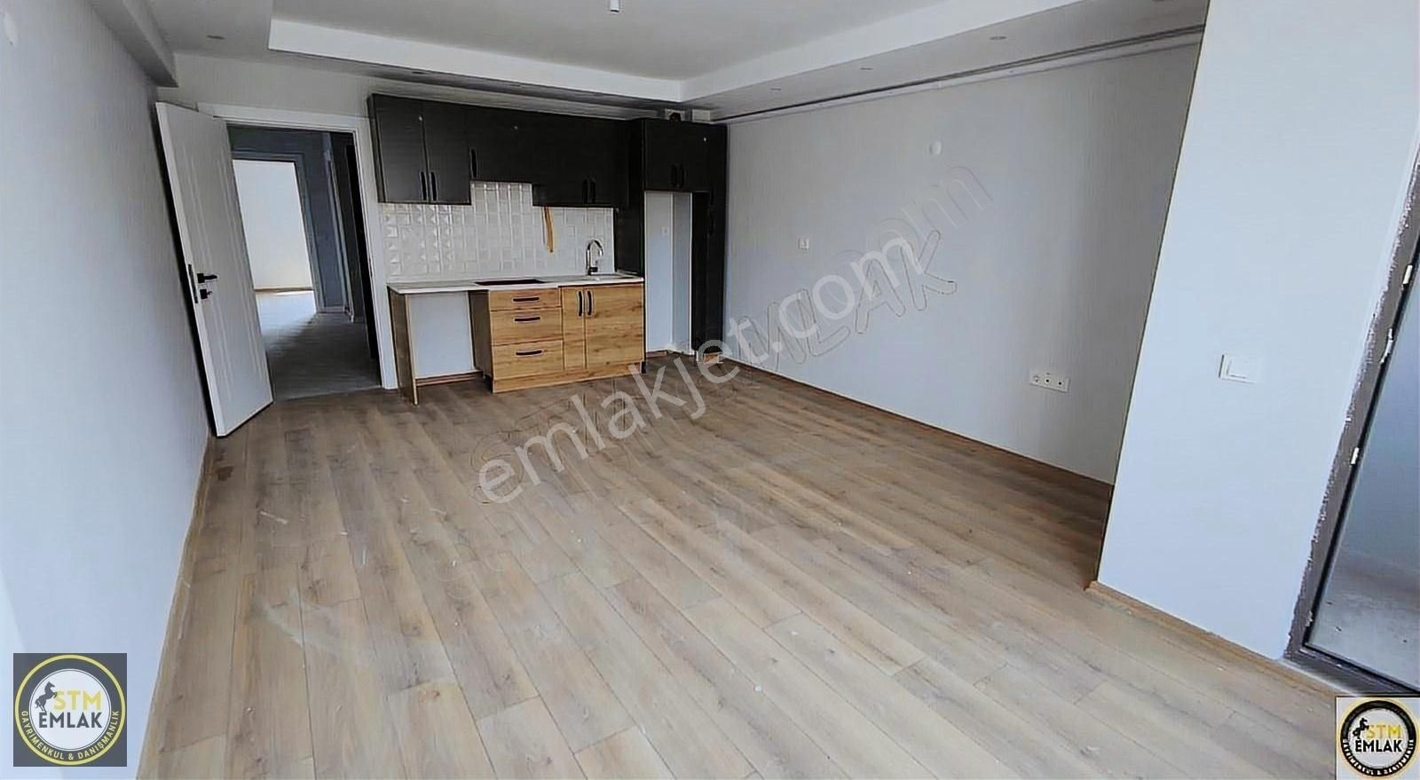 Bandırma Ayyıldız Kiralık Daire Ayyıldız Mah.'de Cadde Üzerinde Kiralık 1+1 Arakat Daire